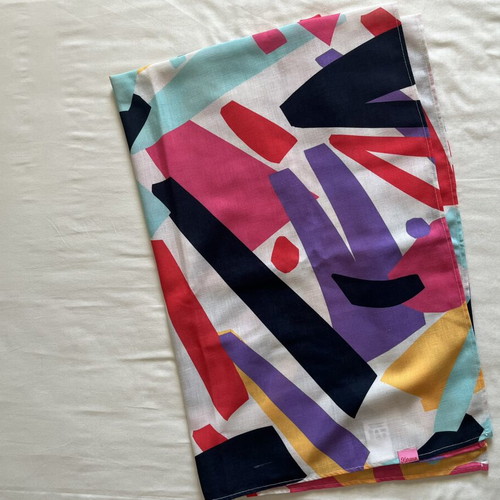 Karavan pareo, unworn