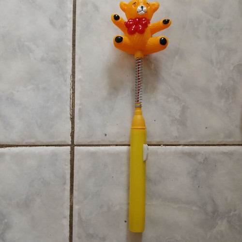 Bear flashlight used in very good condition