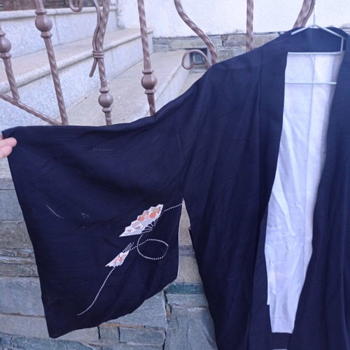 Embroidered kimono used, size S-M