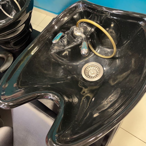 Salon shampoo bowl used with porcelain and adjustable seat