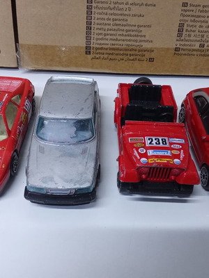 Bburago 1/43 vintage and modern die-cast car collection, used