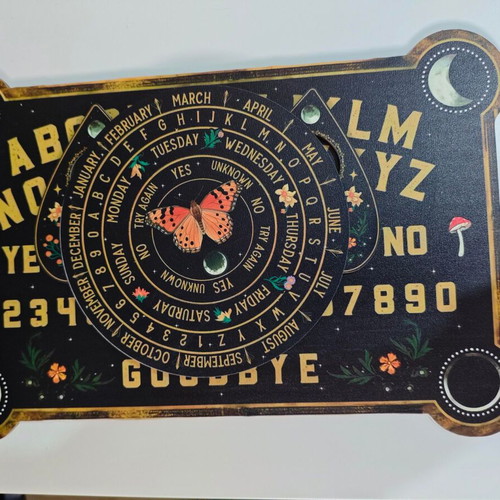 Vintage Ouija board like new with butterfly and moon phases