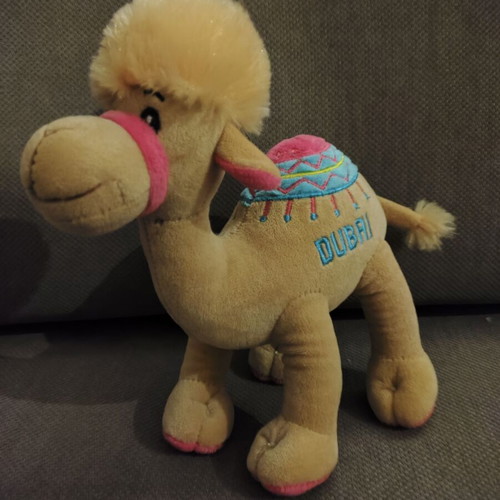 Plush camel Dubai like new