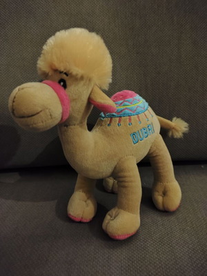 Plush camel Dubai like new