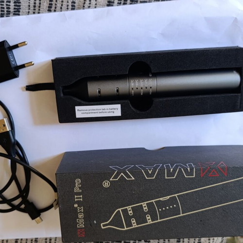 XMAX II Pro Vaporizer like new with sealed accessories