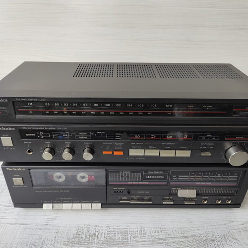 Technics 3-Component Vintage Stereo System SA-Z50 RS-D250