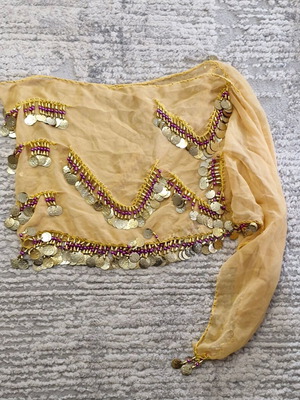 Oriental Belly Dance Belt new, yellow gold with purple details