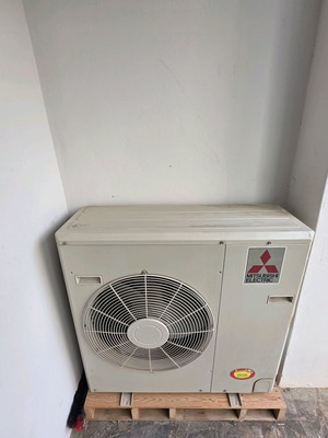 Mitsubishi 24000btu air conditioner used