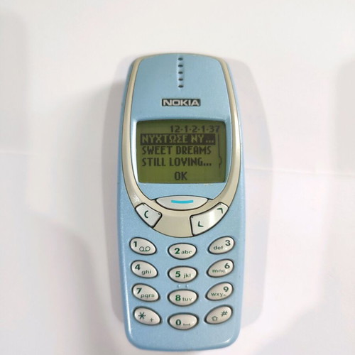 Nokia 3310 Classic Phone Turquoise used with brick buttons and charger