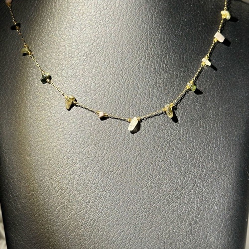 Necklace new with stones and gold chain