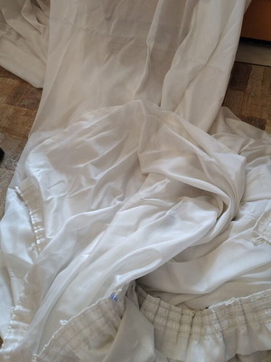 Large curtain 4.20x2.60 like new, high-quality fabric
