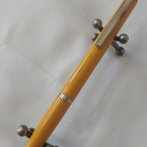 Rotring pen yellow used