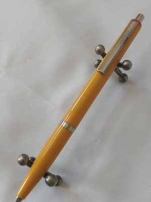 Rotring pen yellow used