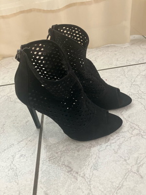 Zara Peep Toe Suede Black Heel New Size 36 with Back Zipper