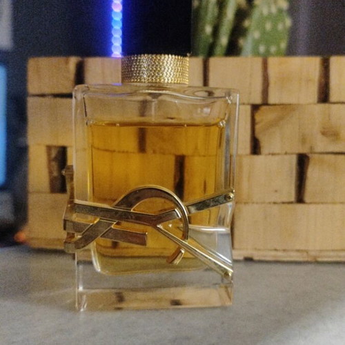 Yves Saint Laurent Libre Eau de Parfum 50 ml like new, authentic