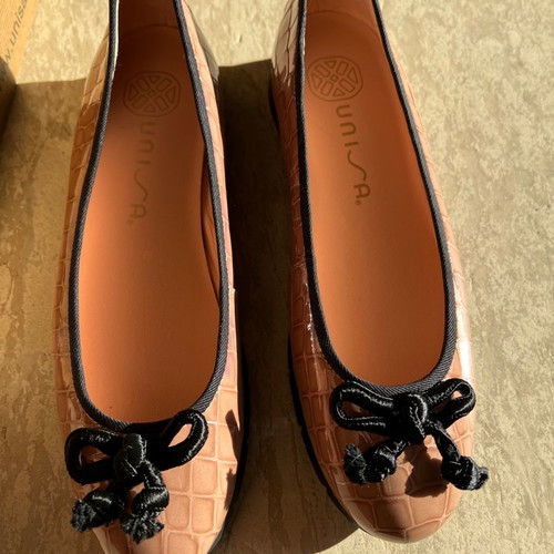 Unisa Women's Ballerina Shoes New Size 38 Beige Genuine Leather
