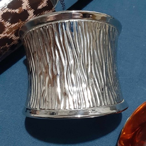 Cuff bracelet stainless steel new, silver color