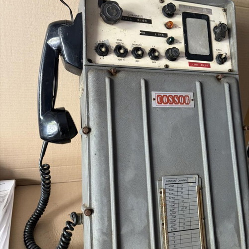 VHF Marine Transceiver 1960 with built-in handset