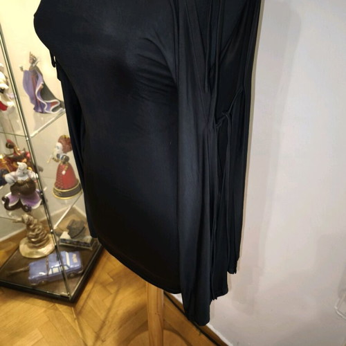 Black asymmetric top like new with ties and semi-transparent sleeves size M