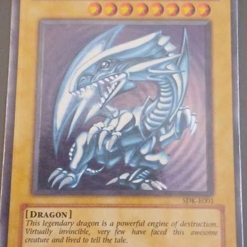Blue-Eyes White Dragon SDK-001 Unlimited Ultra Rare Yu-Gi-Oh! card