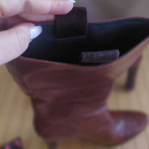 Miu Miu boots like new, tan leather mid-calf size 37.5