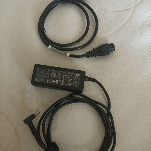 HP laptop charger L25296-003 45W 19.5V 2.31A Blue Tip