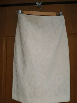 Zara Pencil Skirt used, white with lace