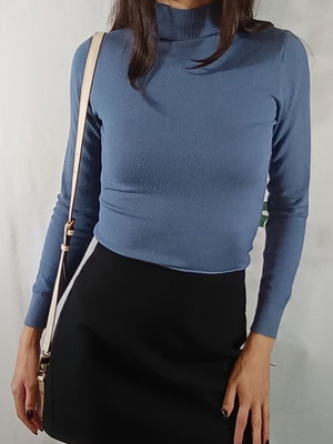 Blue women's sweater with high neck like new
