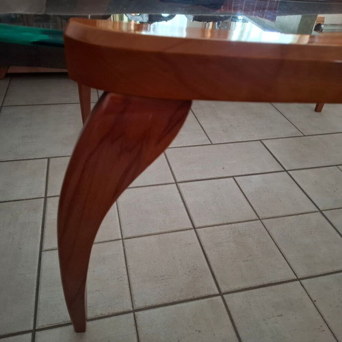 Coffee table like new made of wood and glass