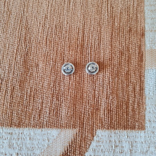 Guess stainless steel earrings, silver
