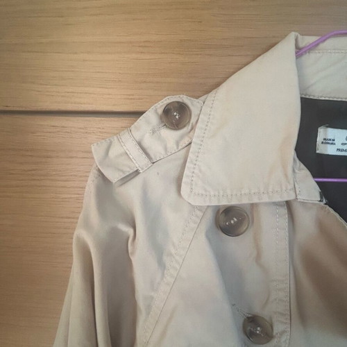 Zara women's short beige trench coat used, size S