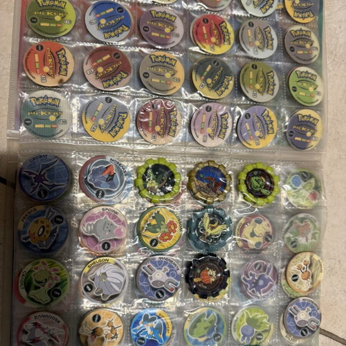 Pokémon Pickers collection like new with many pieces