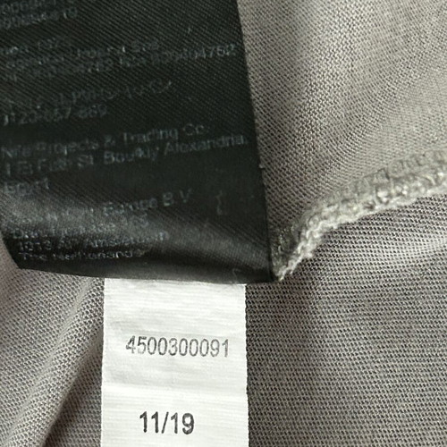 Calvin Klein Vegetable Dye Monogram Slim Tee like new, gray, L