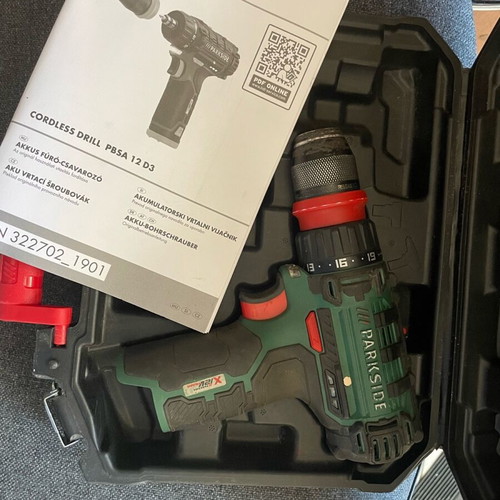 Screwdriver like new, with or without batteries