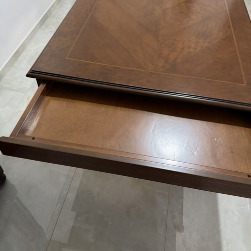 Italian dining table like new with herringbone veneer and walnut, 200x100 cm