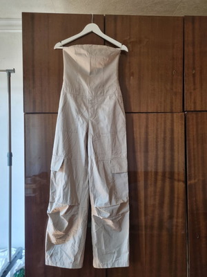 Zara ολόσωμη φόρμα χωρίς τιράντες με широкά πόδια, σαν καινούργια, μέγεθος XS, μπεζ