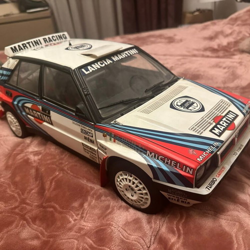Lancia Delta Integrale Martini Racing 1:8 Hachette collectible like new