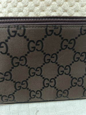 Gucci handbag used, brown
