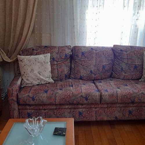 Three-seater sofa