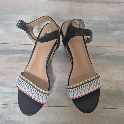 Axel colorful platform shoes size 40 like new