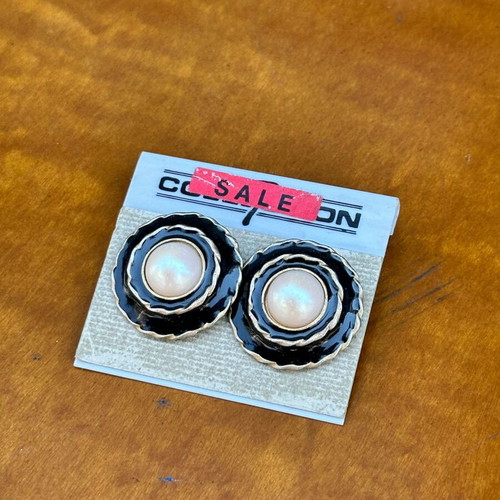 Vintage Coro clip-on earrings with faux pearl and black enamel, like new