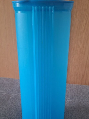 Tupperware pasta container used
