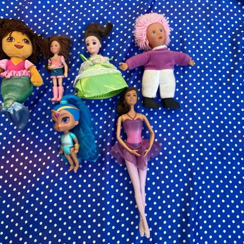 Dolls used, set of several pieces