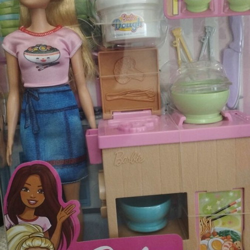 Barbie doll with play dough playset new
