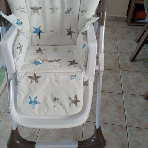 Moni high chair used with adjustable seat