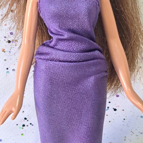Bratz The Fashion Show Evening Wear Yasmin doll used with flaws and mismatched shoes