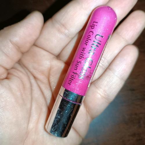 Seventeen lip gloss new, pink with glitter