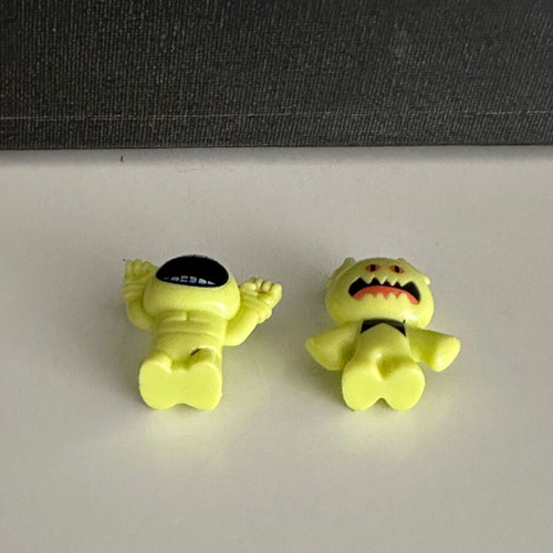 Gogos Crazy Bones rare neon monsters set of 2 like new