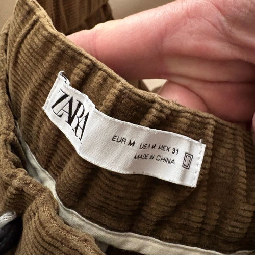 Jogger corduroy pants in khaki color, size M, like new