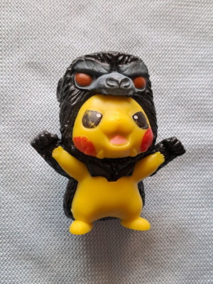 Pikachu King Kong cosplay figure used, collectible Pokémon